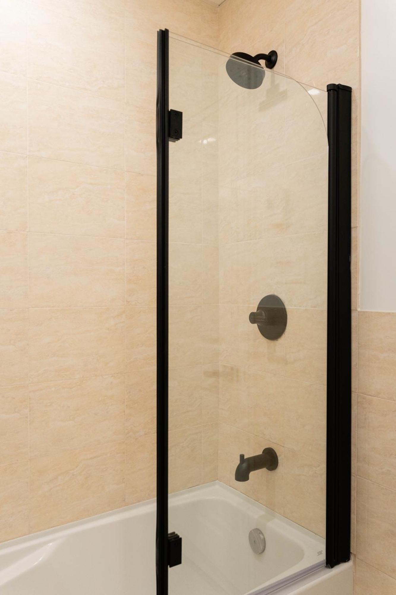 مونتريال Maison Rasco By Luxury In Transit المظهر الخارجي الصورة